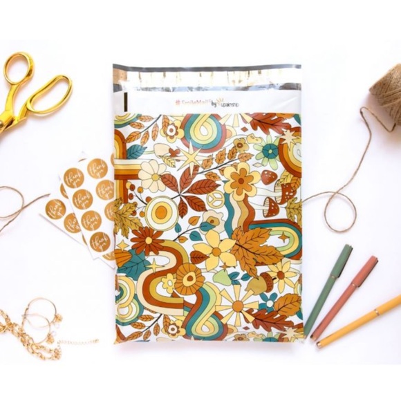 20 (12 x 15.5) Large Retro (Hippie Vibes) Floral Patterned Mailers Poly Bags - Picture 2 of 2